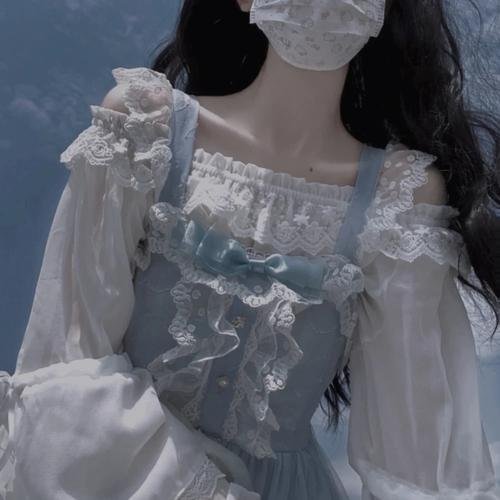 少女嬉春
